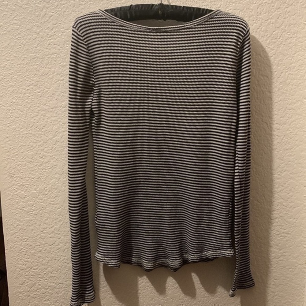 Lucky Brand medium long sleeve top - Picture 6 of 8